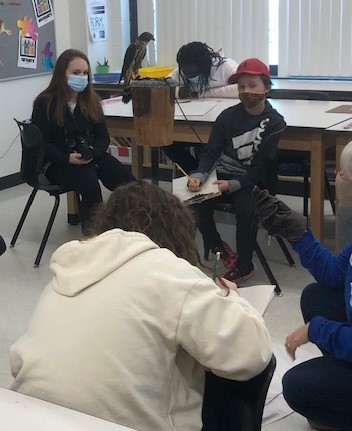 5th graders observing and drawing