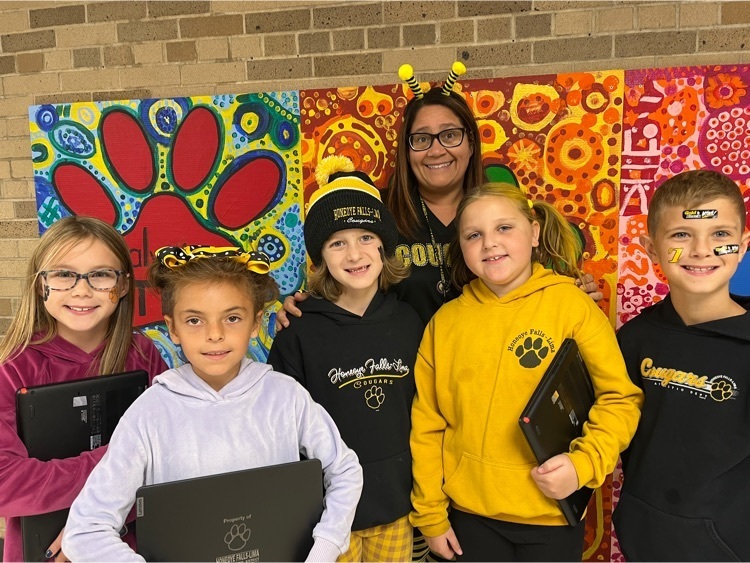 Mrs. Winter’s and some third grade Cougars