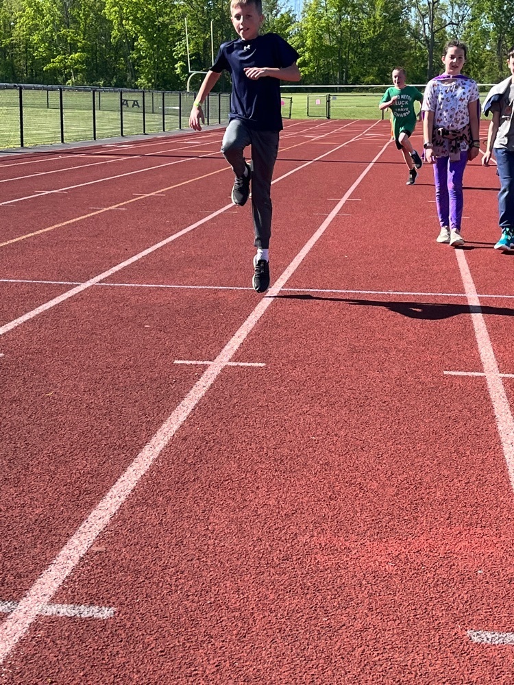 SuperKids on the track